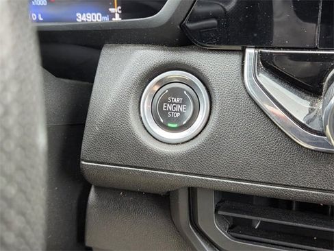 Used 2023 Chevrolet Colorado W/T image 33