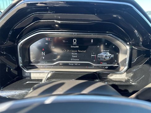 Used 2024 GMC Sierra 1500 Elevation image 15