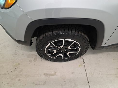 New 2026 Jeep Compass Trailhawk image 2