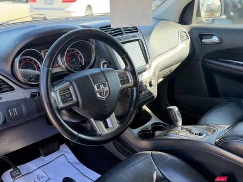 Used 2020 Dodge Journey Crossroad FWD image 12