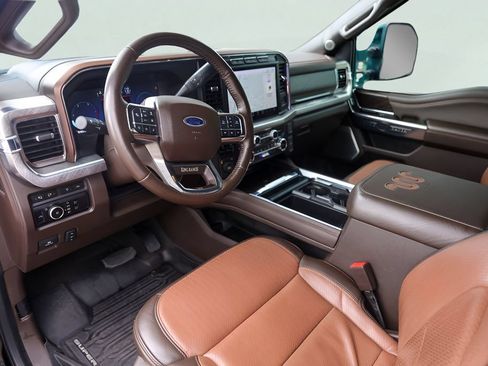 Used 2023 Ford F350 King Ranch AWD/4WD image 11
