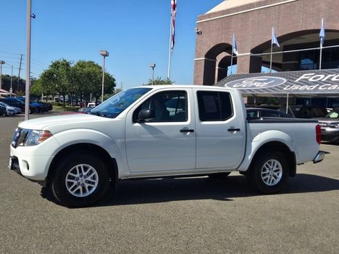 Used 2019 Nissan Frontier SV AWD/4WD image 7