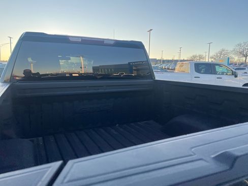 Used 2021 GMC Sierra 1500 AT4 image 9