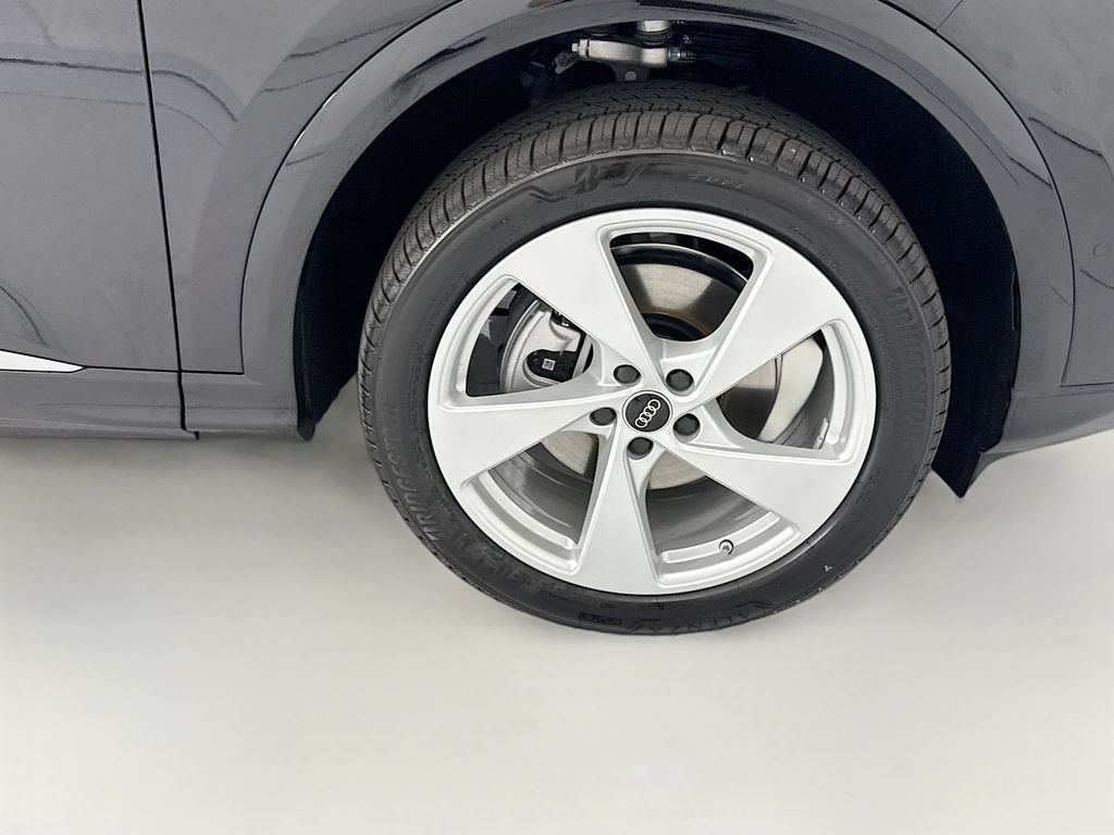 Used 2026 Audi Q5 Premium Plus AWD/4WD image 31