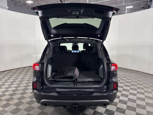 Used 2023 Ford Escape ST-Line Elite w/ Class II Trailer Tow Package AWD/4WD image 10