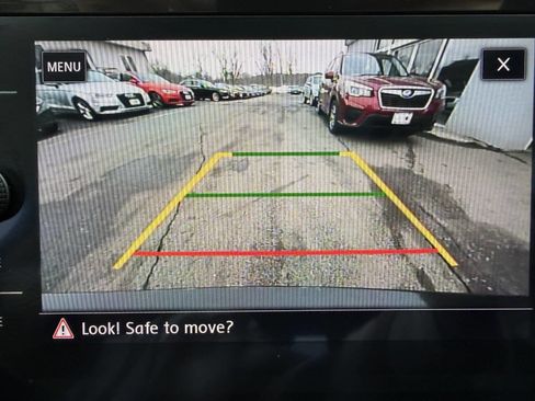 Used 2020 Volkswagen Tiguan SE w/ Panoramic Sunroof Package image 16