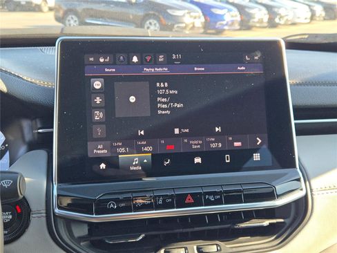 Certified 2025 Jeep Compass Limited AWD/4WD image 31