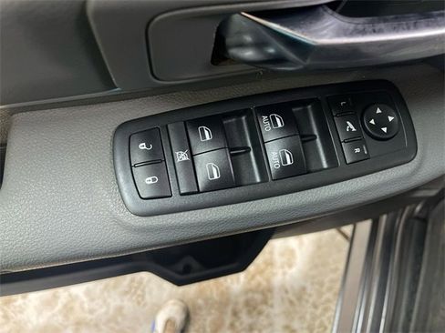 Used 2018 RAM 1500 Big Horn image 13