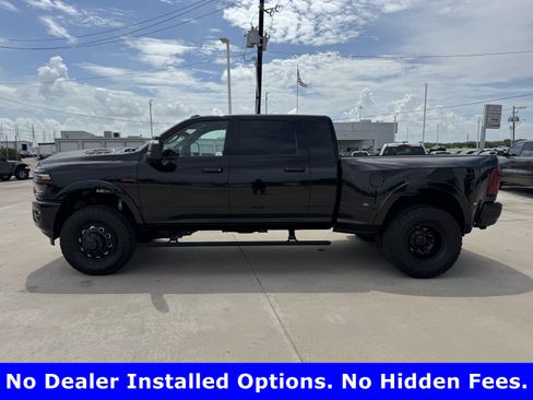 Used 2025 RAM 3500 Limited AWD/4WD image 3