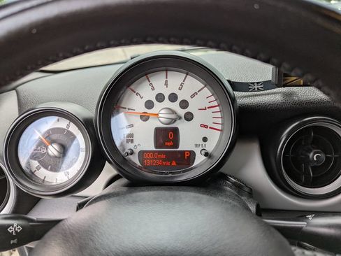 Used 2011 MINI Cooper Convertible FWD image 17