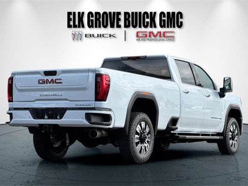 New 2026 GMC Sierra 3500 Denali image 4