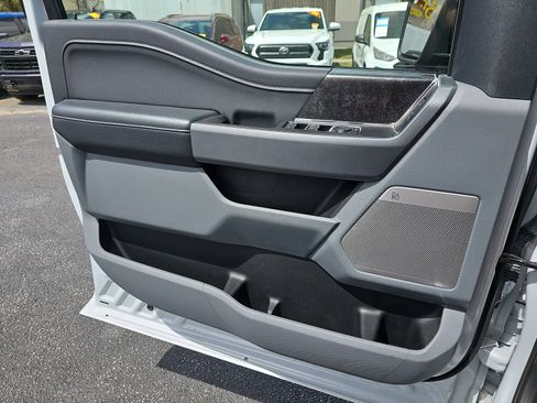 Used 2021 Ford F150 XLT w/ Equipment Group 302A High image 29