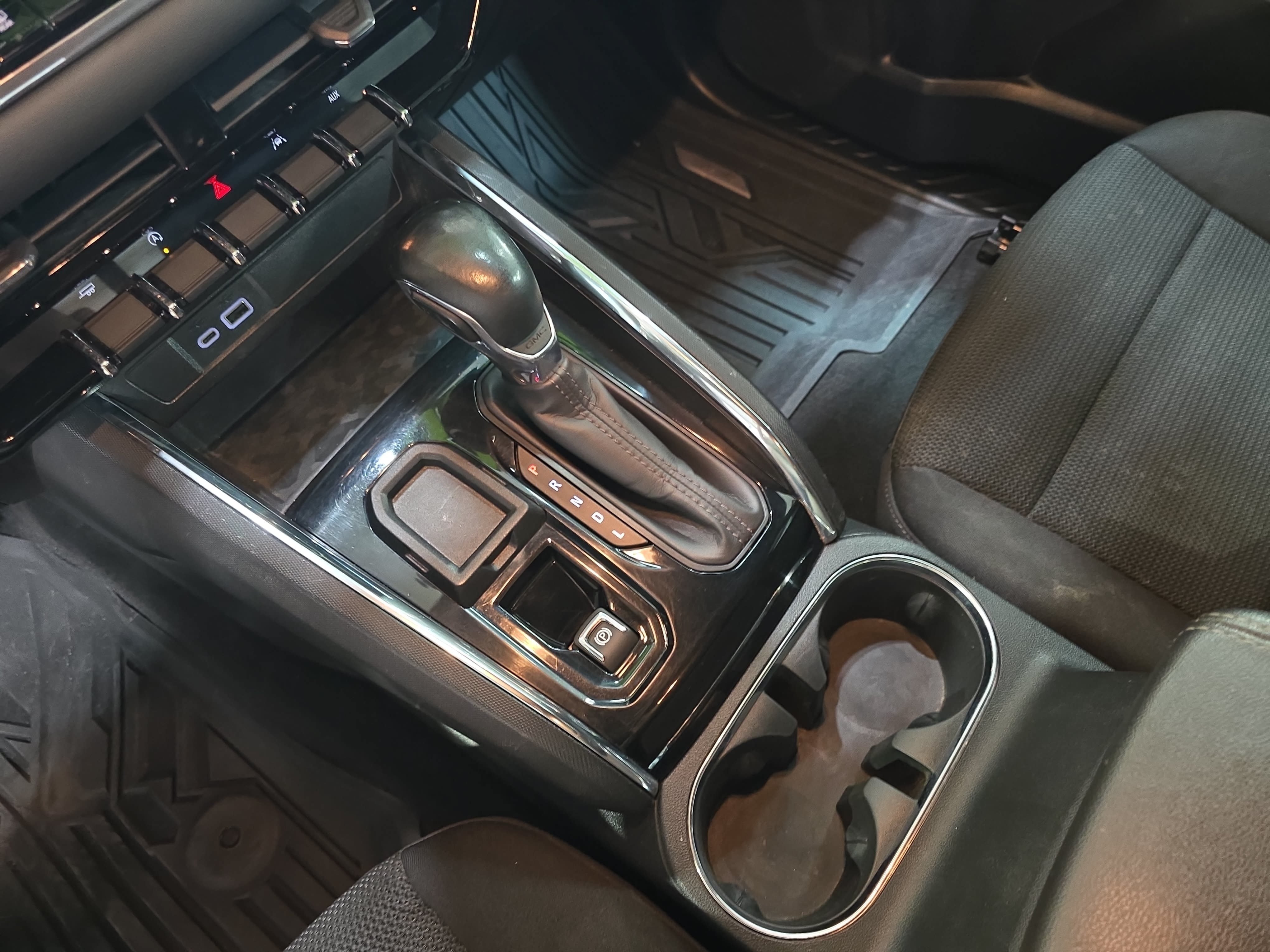 Used 2024 GMC Canyon Elevation w/ Convenience Package RWD image 22