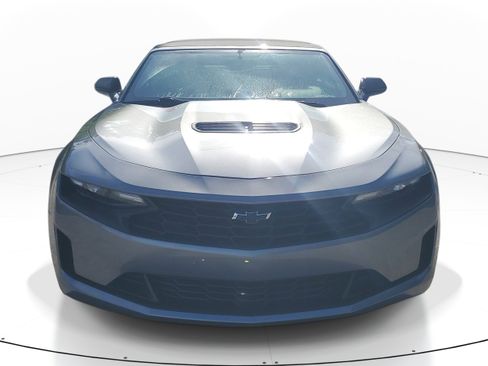 Used 2020 Chevrolet Camaro LT image 2