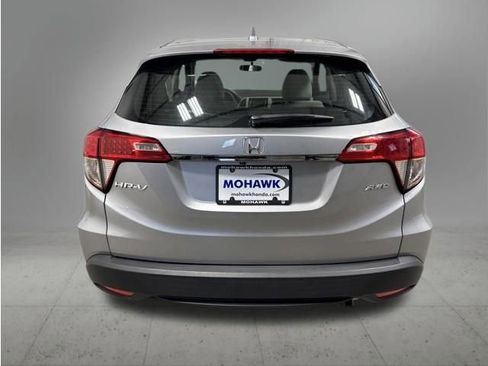 Used 2021 Honda HR-V LX image 4