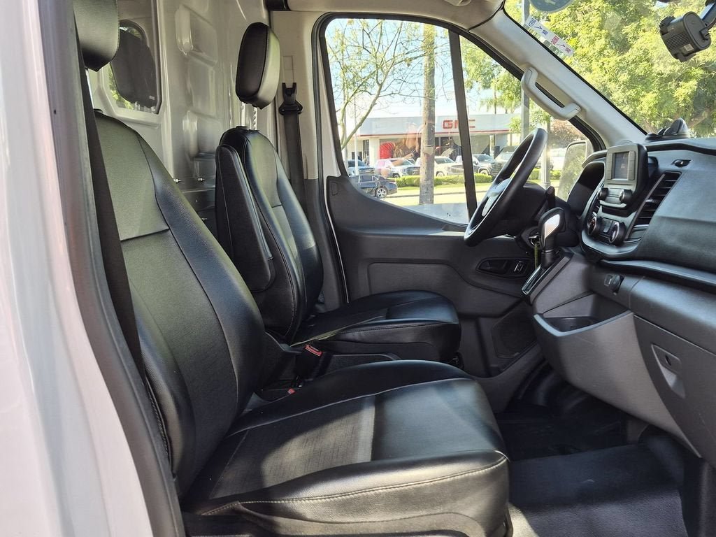 Used 2024 Ford Transit 250 148 Medium Roof RWD image 26