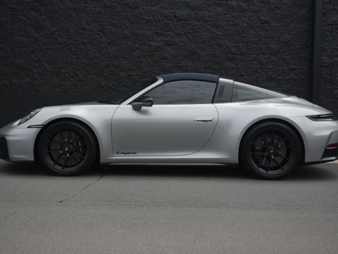 Certified 2026 Porsche 911 Targa 4 GTS AWD/4WD image 2