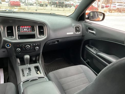 Used 2011 Dodge Charger SE image 30