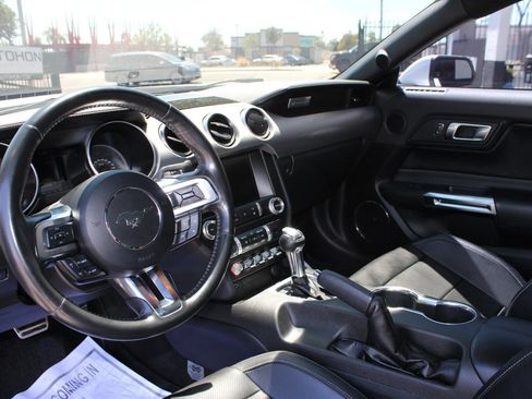 Used 2022 Ford Mustang Premium RWD image 10