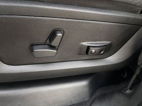 Used 2023 RAM 2500 Big Horn w/ Level 1 Equipment Group image 14