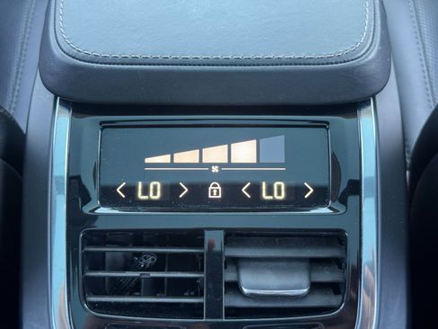 Used 2021 Volvo XC90 T8 Inscription w/ Advanced Package image 34