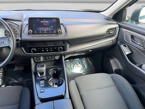 Used 2024 Nissan Rogue S FWD image 15