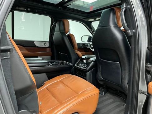 Used 2018 Lincoln Navigator L Reserve AWD/4WD image 53