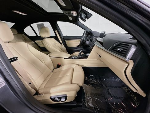 Used 2017 BMW 340i xDrive Sedan image 31