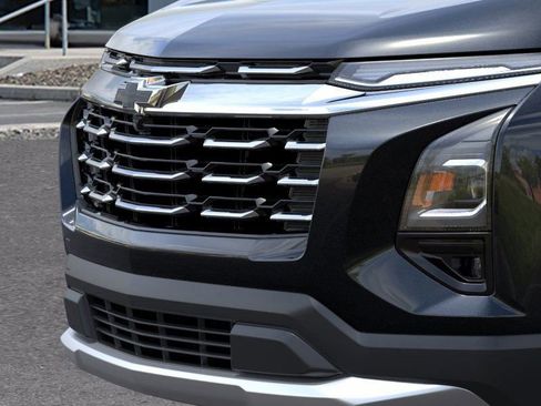 New 2026 Chevrolet Equinox LT AWD/4WD image 13