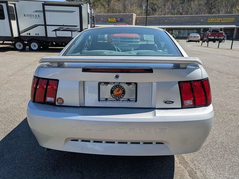 Used 2003 Ford Mustang Coupe RWD image 5