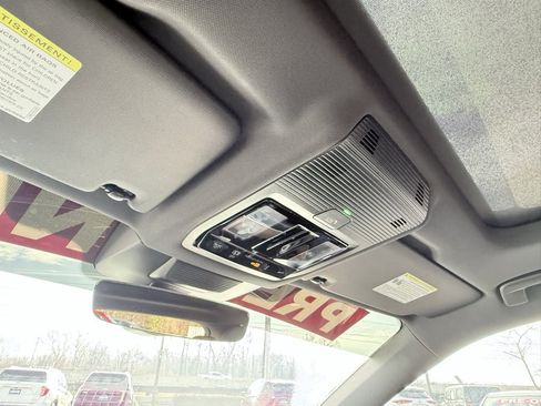 Used 2026 Volkswagen Tiguan SEL R-Line image 20