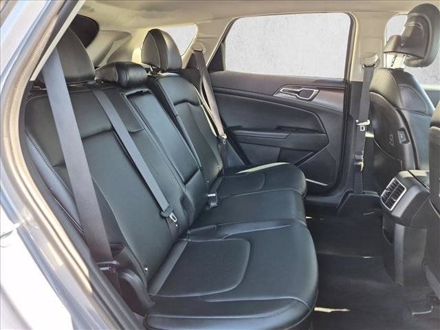 Used 2023 Kia Sportage EX FWD image 20