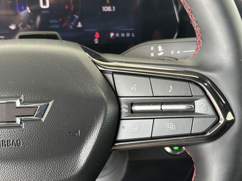 Used 2026 Chevrolet Traverse RS AWD/4WD image 13