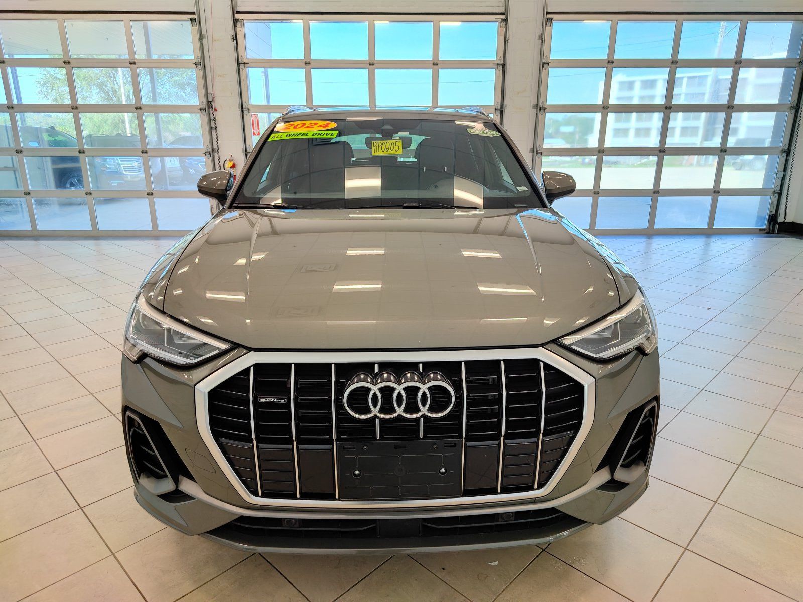 Used 2024 Audi Q3 2.0T Premium AWD/4WD image 8