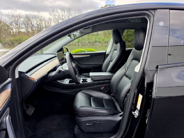 Used 2023 Tesla Model Y Long Range AWD/4WD image 20