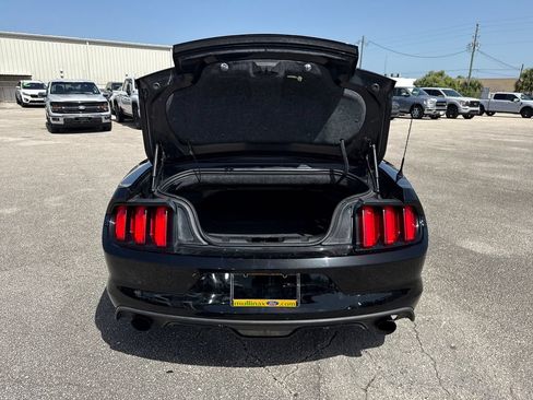 Used 2017 Ford Mustang Premium RWD image 28