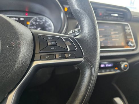 Used 2020 Nissan Kicks SV FWD image 33