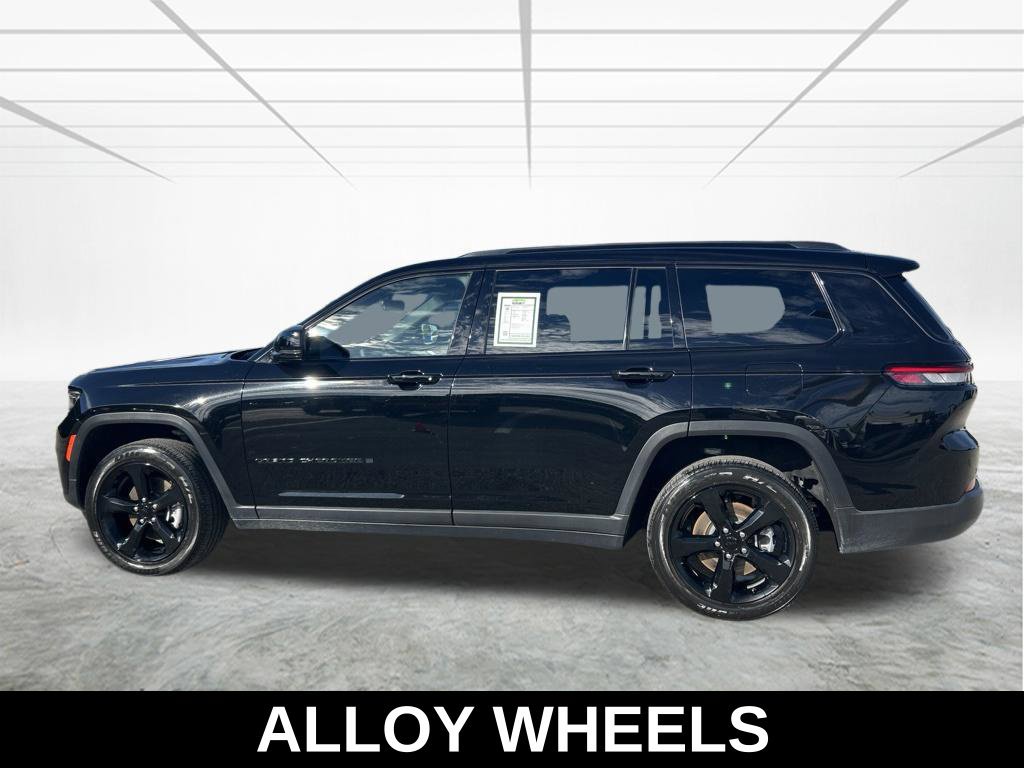Used 2023 Jeep Grand Cherokee L Laredo AWD/4WD image 8