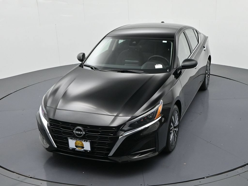 Used 2025 Nissan Altima 2.5 SV AWD/4WD image 17
