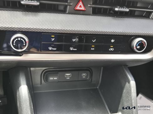 Certified 2025 Kia Sportage LX FWD image 23