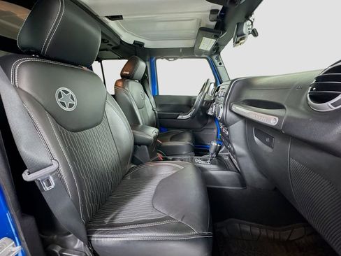 Used 2015 Jeep Wrangler Unlimited Sport image 20