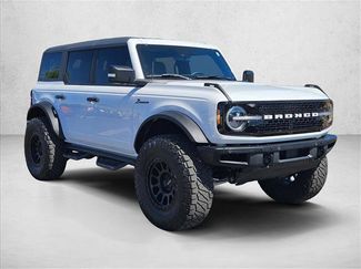 Used 2024 Ford Bronco Wildtrak video 3