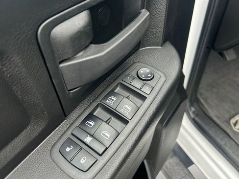 Used 2022 RAM 1500 Express w/ Wheel & Sound Group AWD/4WD image 21
