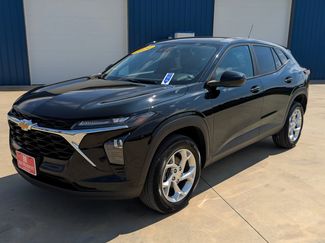 Used 2024 Chevrolet Trax LS w/ LS Convenience Package FWD video 1