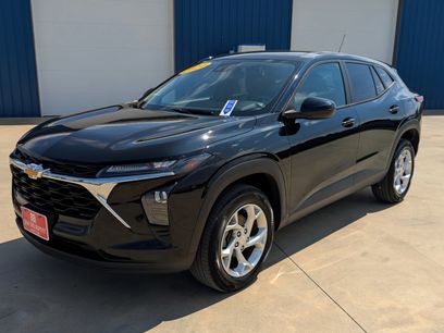 Used 2024 Chevrolet Trax LS w/ LS Convenience Package