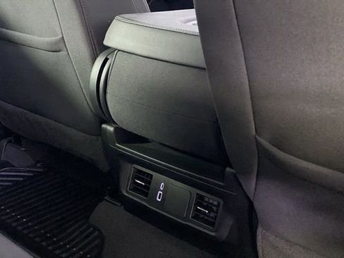 Used 2024 Chevrolet Silverado 1500 Custom image 27