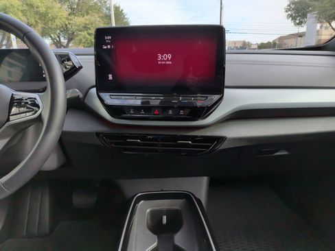 Used 2023 Volkswagen ID.4 Pro image 29