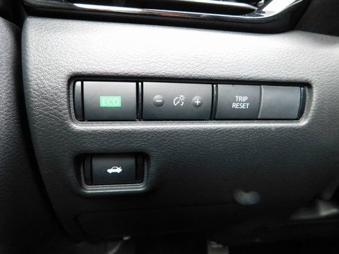 Used 2025 Nissan Sentra SV w/ All-Weather Package image 23