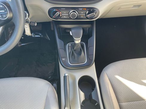 Used 2025 Kia Soul LX w/ LX Technology Package image 39