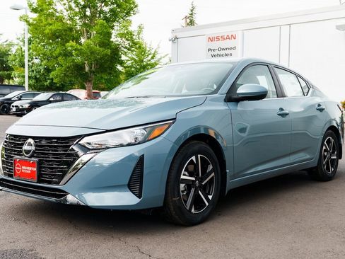New 2025 Nissan Sentra SV image 3